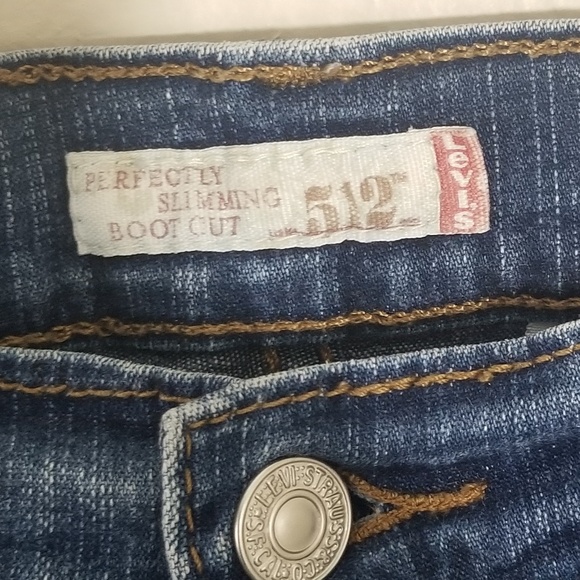 Levi's Boot Cut 512 Jeans - Picture 3 of 6